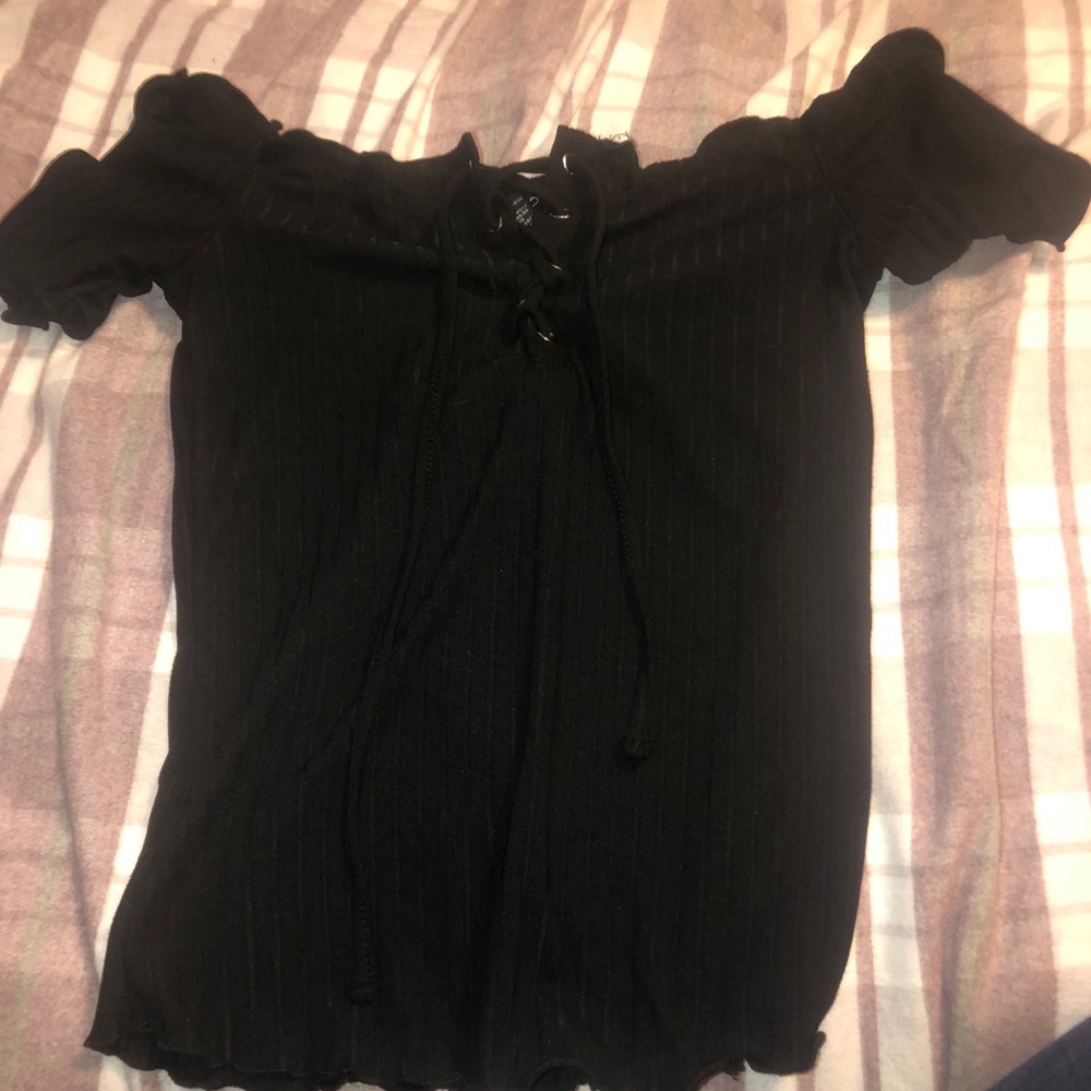 black crop top